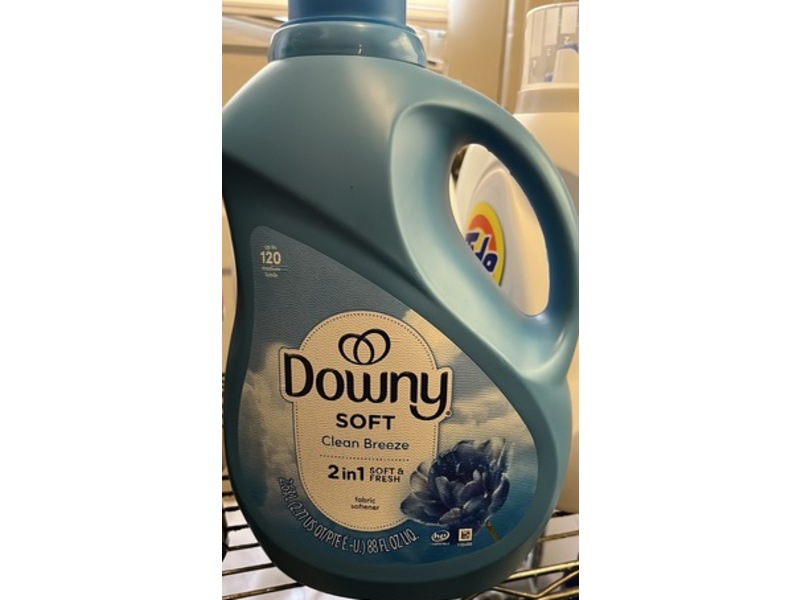 Downy 2 In 1 Soft & Fresh Fabric Softener, Clean Breeze, 120 Loads, 88 fl oz/2.63 L