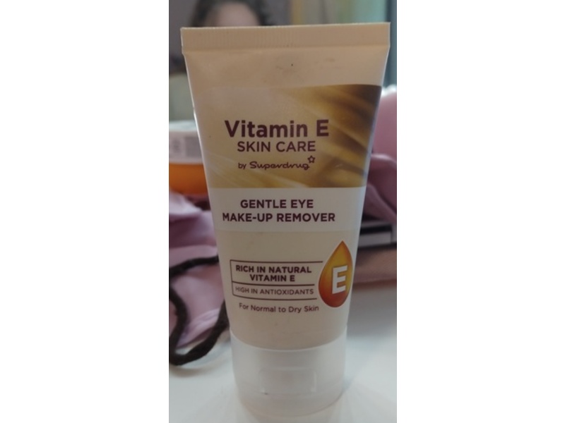 Superdrug Gentle Eye Make-Up Remover, Vitamin E, 50 mL