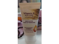 Superdrug Gentle Eye Make-Up Remover, Vitamin E, 50 mL - Image 3