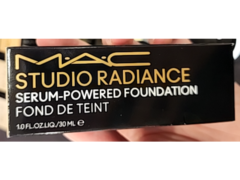 M. A. C Cosmetics Studio Radiance Serum - Powered Foundation, NW10, 1.0 fl oz/30 mL
