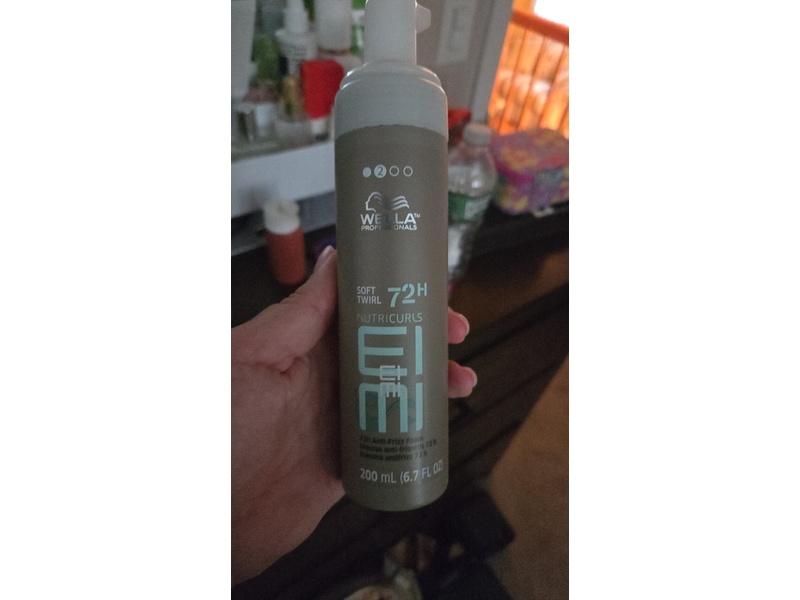 Wella Professionals Soft Twirl Anti Frizz Foam, 6.7 fl oz/200 mL