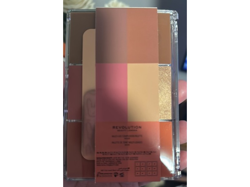 Revolution Beauty London Everything Base Face Icon Visage Multi-Use Complexion Palette, Medium Moyen, 0.17 oz/5 g