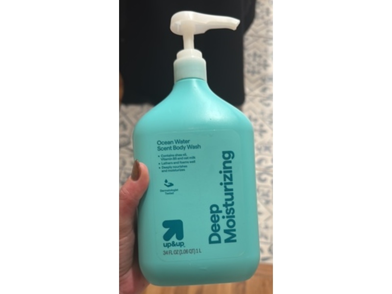 Up&Up Deep Moisturizing Body Wash, Ocean Water Scent, 34 fl oz/1 L