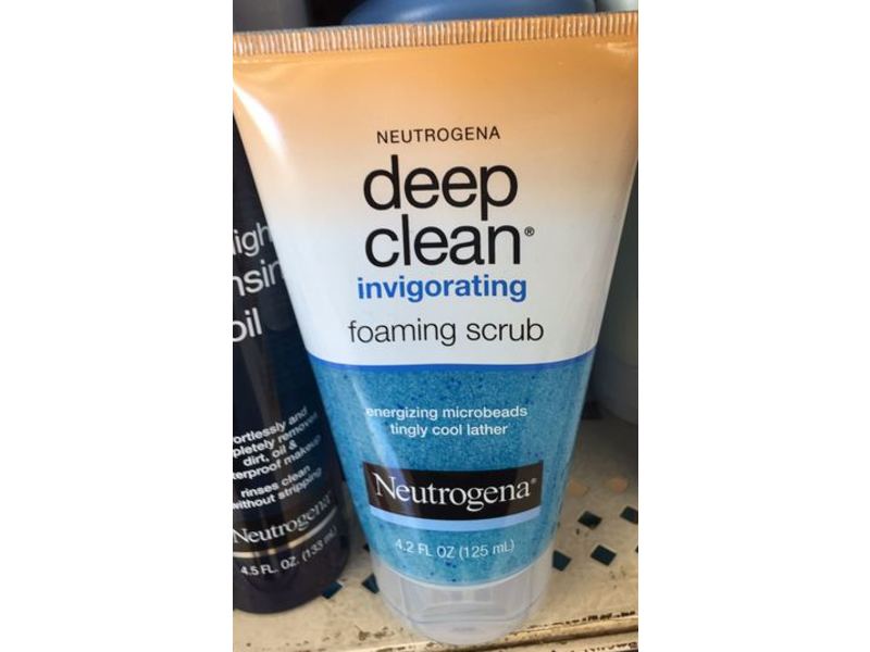 Neutrogena Neutrogena Deep Clean Invigorating Foaming Scrub, 4.2 oz/124 mL, Pack Of 3
