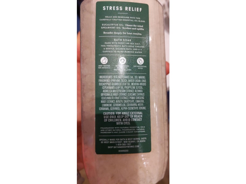 Bath & Body Works Aromatherapy Stress Relief Bath Soak, Eucalyptus + Spearmint, 17 oz/481 g