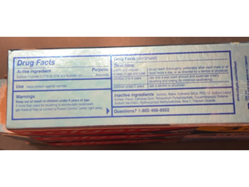 Colgate Max Fresh Whitening Toothpaste, Cool Mint, 6.3 oz/178 g, Pack Of 3