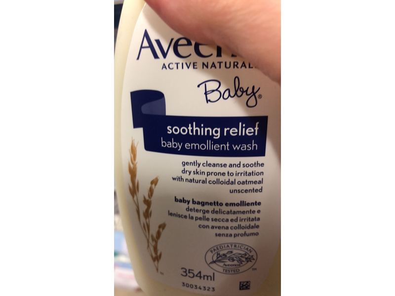 Aveeno Baby Soothing Relief Baby Emollient Wash, 354 mL