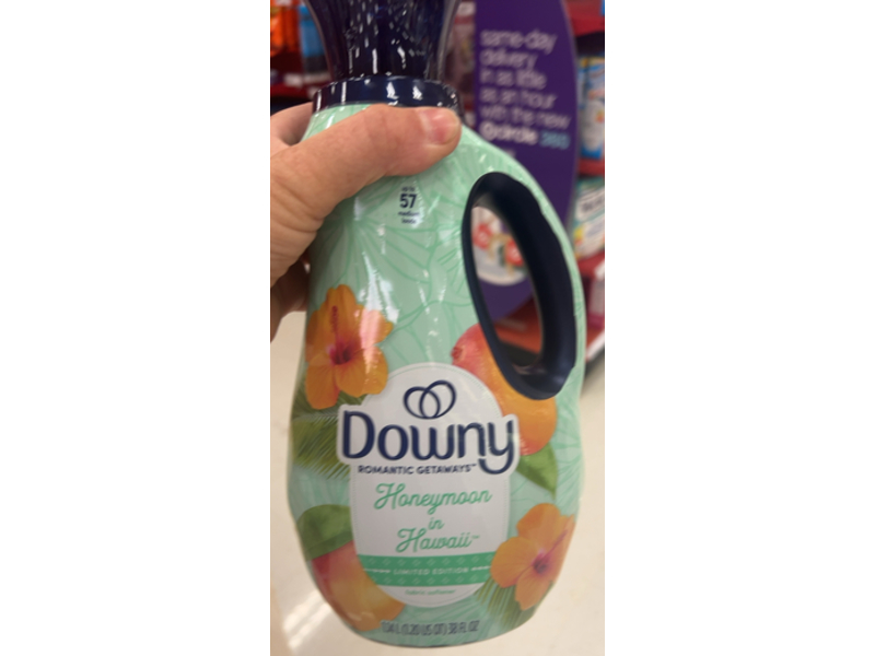 Downy Romantic Getaways Limited Edition Fabirc Softener, 57 Loads, Honeymoon In Hawaii, 38 fl oz/1.14 L