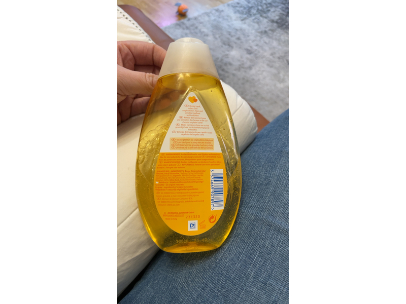 Johnson & Johnson Baby Shampoo 300 mL