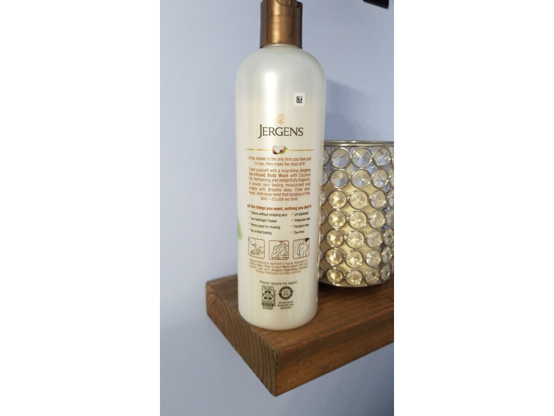 Jergens Hydrating Coconut Body Wash, 22 fl oz/650 mL