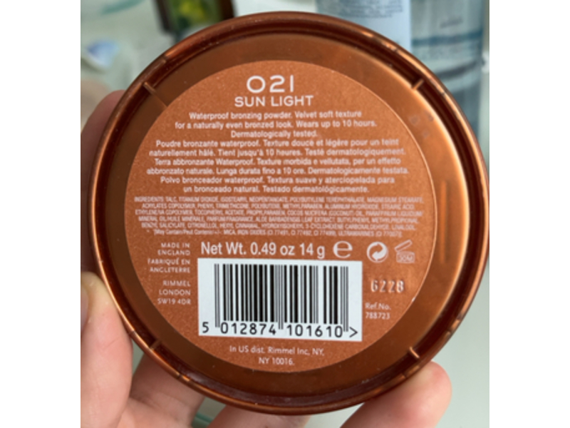 Rimmel London Natural Bronzer Waterproof Bronzing Powder, 021 Sun Light, SPF 15, 0.49 oz/14 g