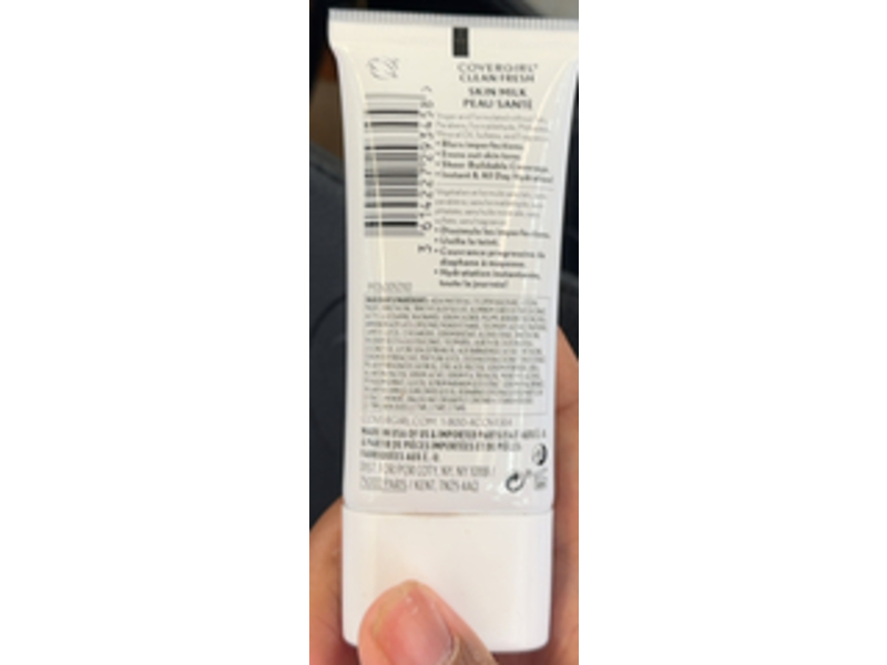 Covergirl Clean Fresh Skin Milk Foundation, 620 Deep, 1 fl oz/30 mL