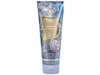 Bath & Body Works Ultimate Hydration Body Cream, Snowflakes & Cashmere, 8 oz/226 g - Image 2