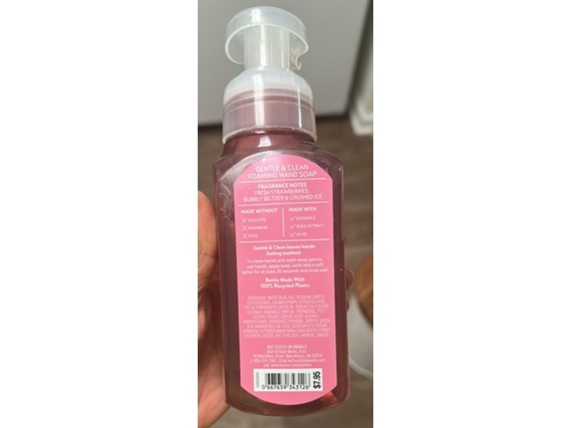 Bath & Body Works Foaming Hand Soap, Strawberry Soda, 8.75 fl oz/259 mL