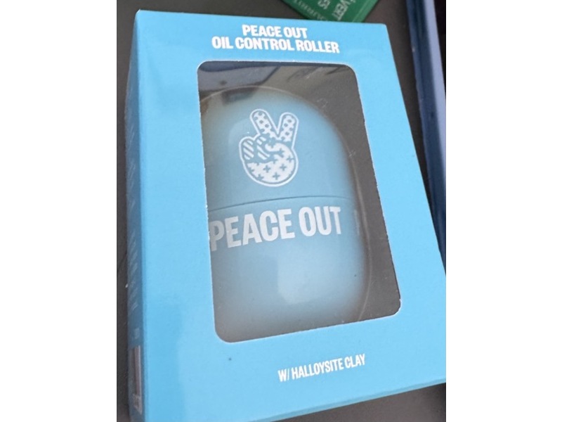 Peace Out Oil Control Roller, Halloysite Clay