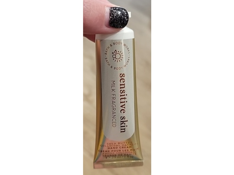 Bath & Body Works Milk Fragranced Hand Cream, Colloidal Oatmeal, 1 fl oz/29 mL