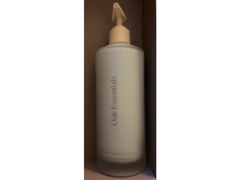 Oak Essentials Luminous Body Lotion