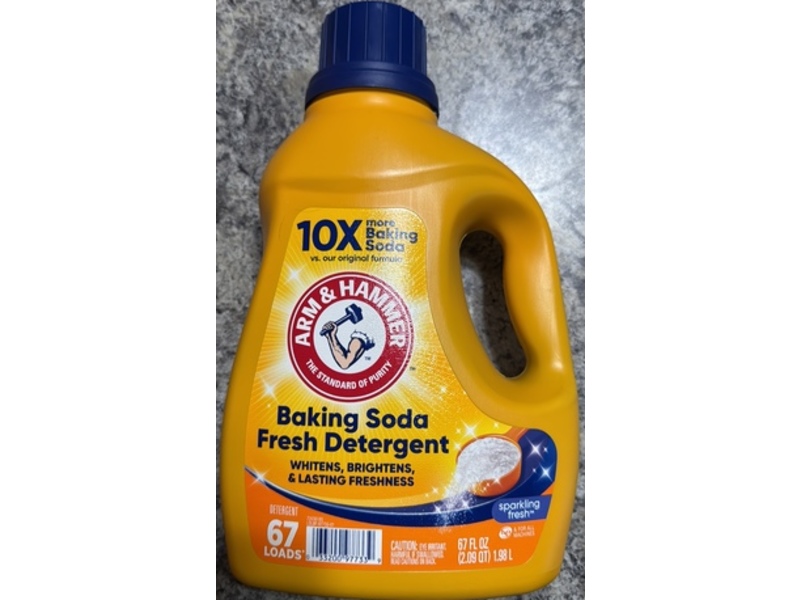 Arm & Hammer Baking Soda Fresh Detergent, Sparkling Fresh, 67 fl oz/1.98 L
