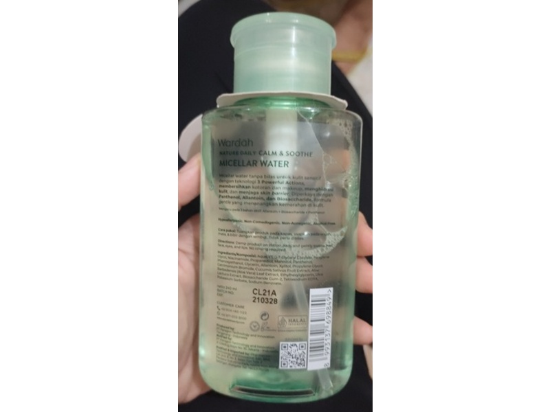 Wardah Micellar Water, Calm & Soothe, 240 mL