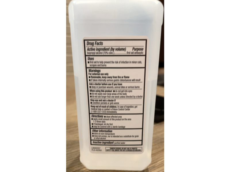 Rite Aid First Aid Antiseptic 70% Isopropyl Alcohol, 16 fl oz/473 mL
