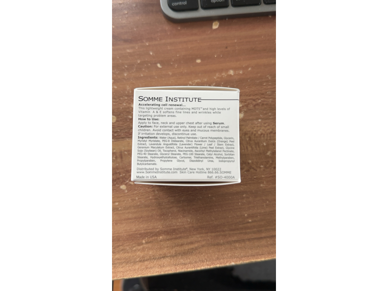 A-BOMB Moisturizing Day Creme, 2 oz