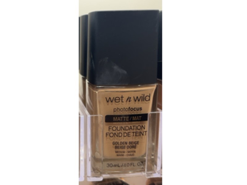 Wet n Wild Photofocus Matte Foundation, Golden Beige, 1fl oz/30 mL