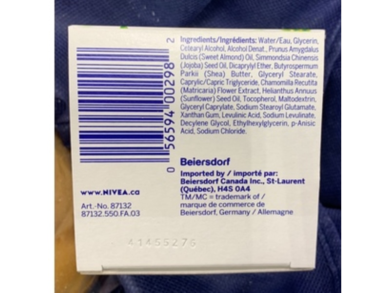 Nivea Pure & Natural Soothing Organic Chamomile Day Care, 50 mL