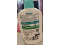 Garnier SkinActive Soothing Cream Cleanser, Hyaluronic Aloe, 8.45 fl oz/250 mL - Image 4