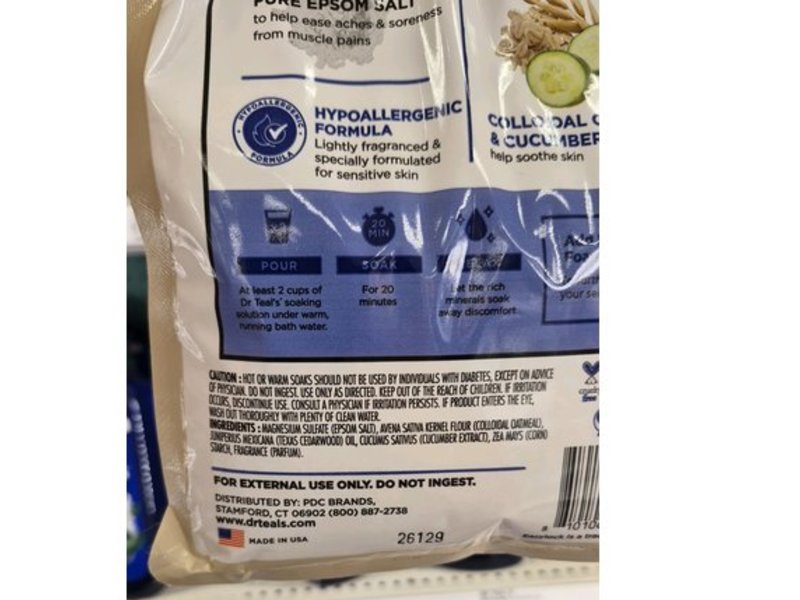 Dr Teal's Pure Epsom Salt Soaking Solution, Colloidal Oatmeal + Cucumber Extract, 1.36 kg