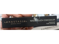 Anastasia Beverly Hills Magic Touch Concealer, 22 Deep Skin With Red Undertones, 0.4 fl oz/12 mL - thumbnail 2