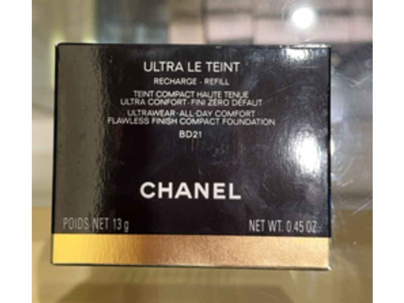Chanel Ultra Le Teint Ultrawear Compact Foundation, BD21, 0.45 fl oz/13 g