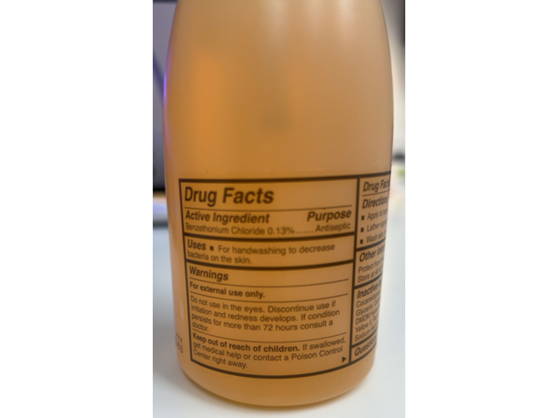 McKesson Foaming Antibacterial Soap, Clean Scent, 8.5 fl oz/251 mL