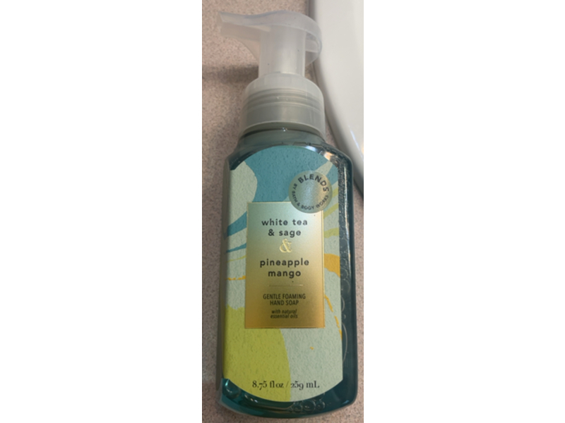 Bath & Body Works Gentle Foaming Hand Soap, White Tea & Sage & Pineapple Mango, 8.75 fl oz/259 mL, Pack Of 2