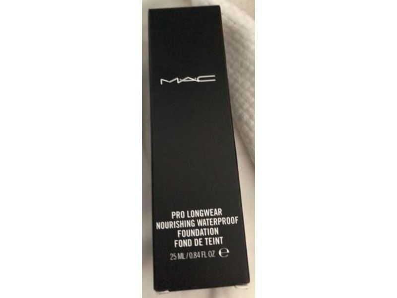 MAC Pro Longwear Nourishing Waterproof Foundation, NW 25, 0.84 fl oz/25 mL