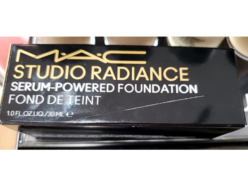 M.A.C. Studio Radiance Serum Powered Foundation, NC35, 1 fl oz/30 mL