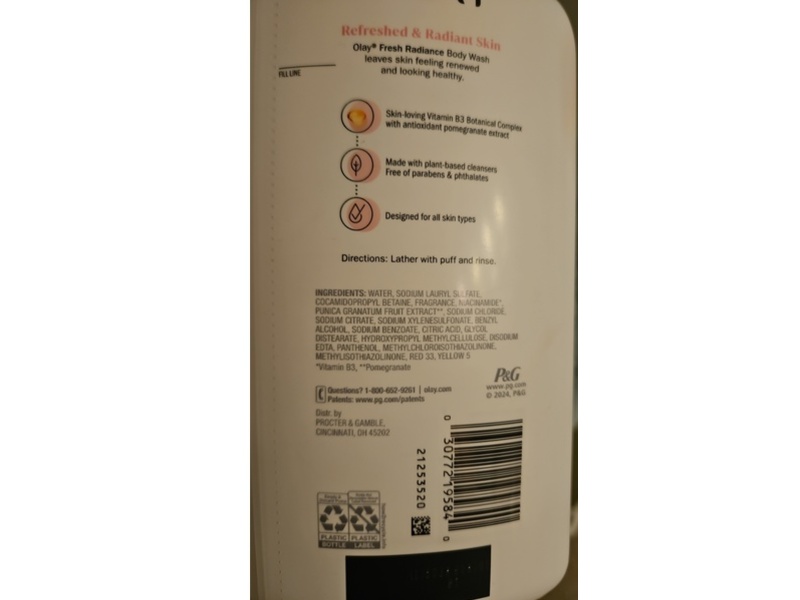 Olay Fresh Radiance Body Wash, Strawberry & Mint, 27 fl oz/798 mL