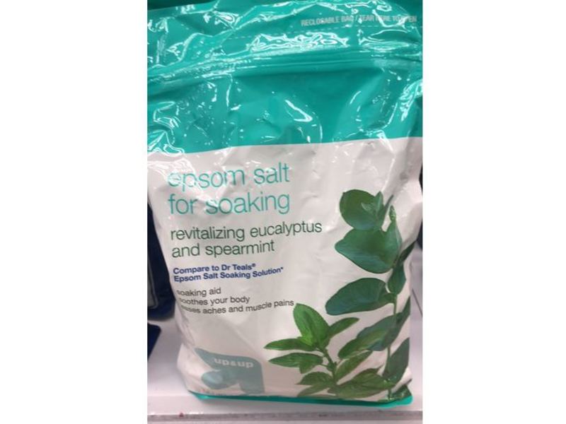 Up & Up Epsom Salt For Soaking, Eucalyptus And Spearmint, 48 oz/3 Lbs