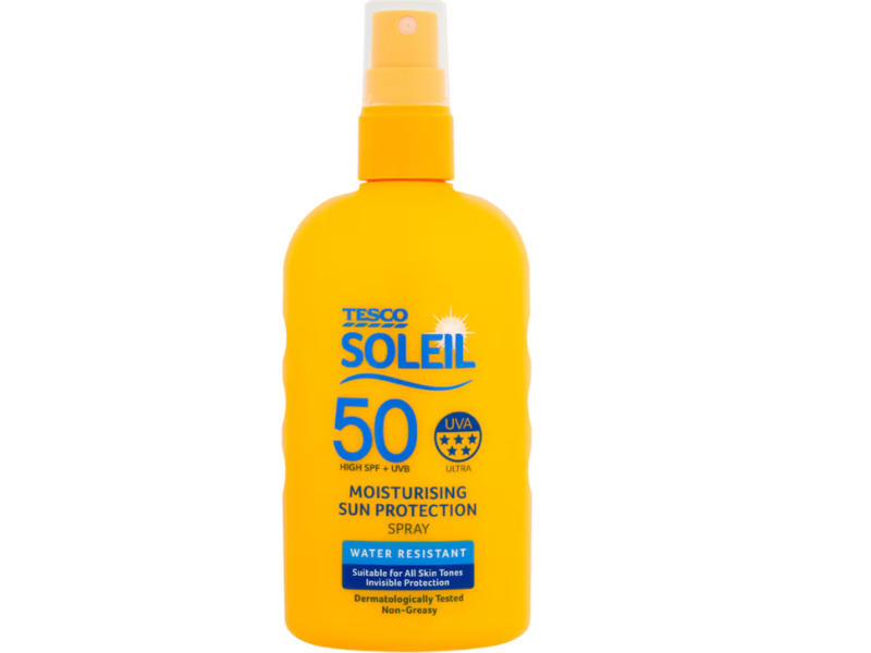 Tesco Soleil Moisturising Sun Protection Spray, SPF 50, 200 mL.