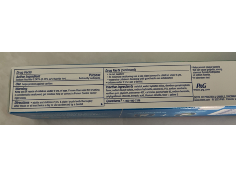 Crest Plus Active Fresh Whitening Toothpaste, 5.5 oz/155 g, Pack of 4