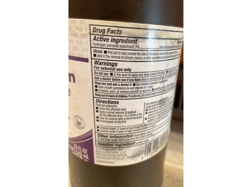 DG Health Hydrogen Peroxide Antiseptic Solution, 32 fl oz/946 mL