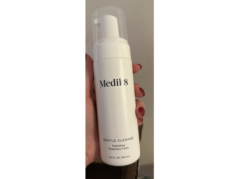 Medik8 Hydrating Rosemary Foam Gentle Cleanser, 5 fl oz/150 mL