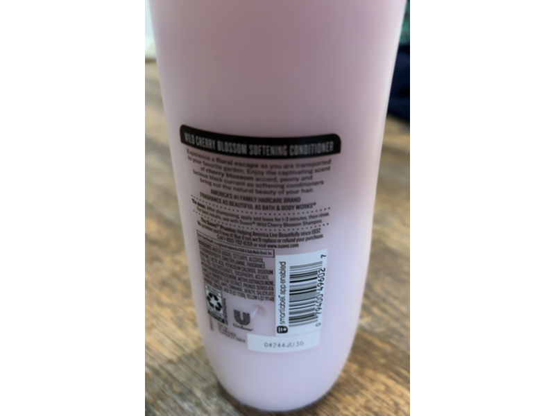 Suave Essentials Wild Cherry Blossom Softening Conditioner, 22.5 fl oz/665 mL