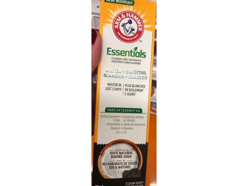 Arm & Hammer Essentials Toothpaste, Whiten + Charcoal, Blanchir + Charbon, Clean Mint, 90 mL