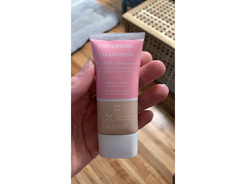 Covergirl Clean Fresh Skin Milk, Fair 520, 30 mL