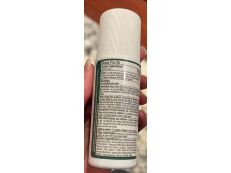 CVS Health Pain Relief Roll-On, Menthol 4%, 2.5 fl oz/74 mL