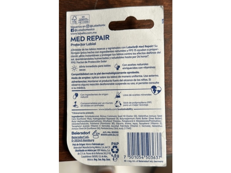 Labello Med Repair Moisturizing Lip Balm, SPF 15, 4.8 g