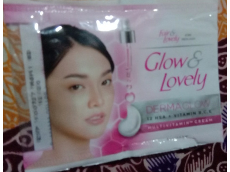 Fair & Lovely Glow & Lovely Derma Glow Multivitamin Cream, 9 g