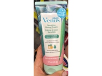 Gillette Venus Sensitive Shave Cream, Aloe Bloom Scented, Shea Butter, 6 fl oz/177 mL - thumbnail 2