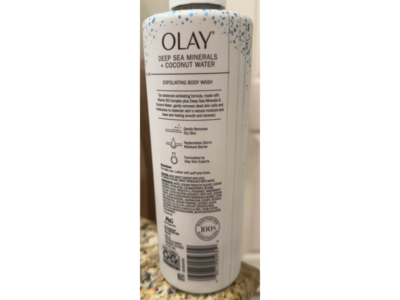 Olay Exfoliating Body Wash, Deep Sea Minerals + Coconut Water, Vitamin B3, 20 fl oz/591 mL, Pack Of 4