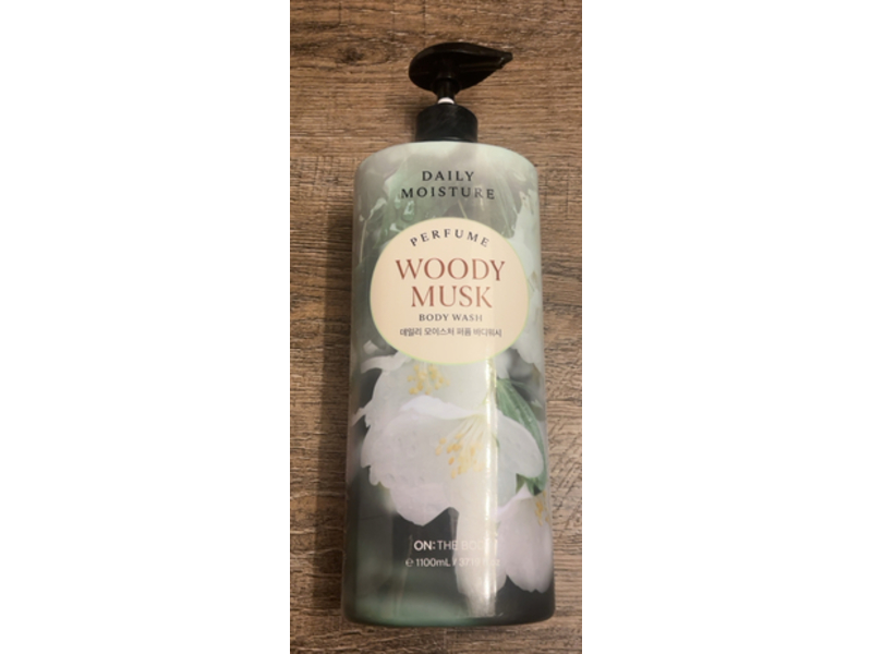 On The Body Woody Musk Daily Moisture Body Wash, 37.29 fl oz/1100 mL